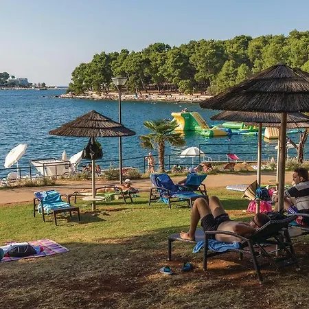 Two-bedroom In Apartmán Poreč